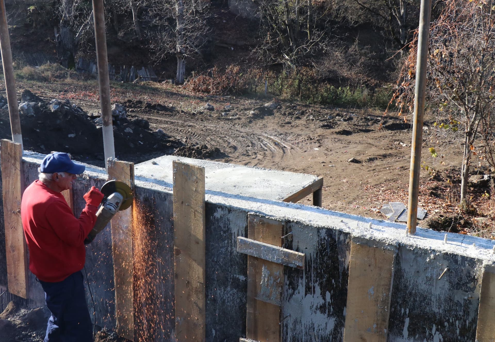 Frontnews image description