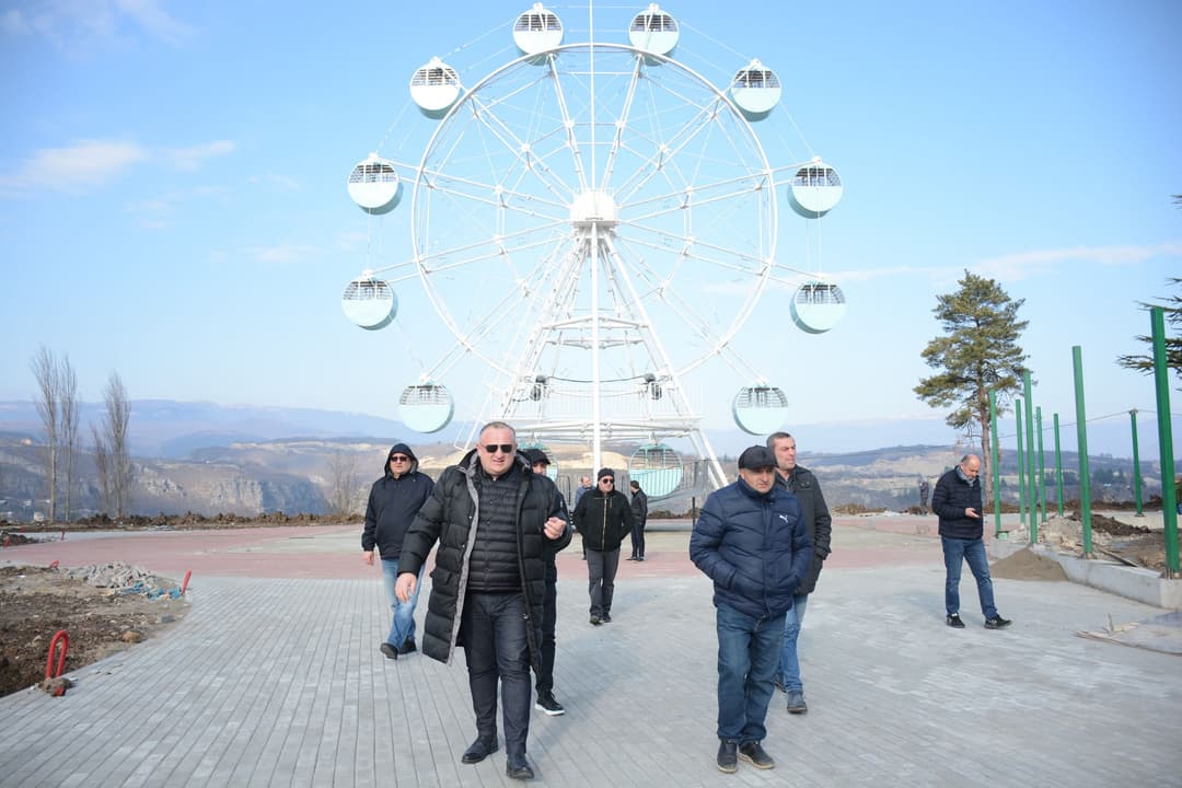 ჭიათურაში რამდენიმე ლოკაციაზე მიმდინარე სამშენებლო სამუშაოები დასრულების ეტაპზეა