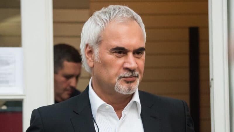 ვალერი მელაძე – ჩემთვის ძალიან საყვარელ ერებს კონფლიქტი აქვთ, რის გამოც ადამიანები იღუპებიან, ვოცნებობ, ახლობელ ერებს შორის დამკვიდრდეს ერთობა