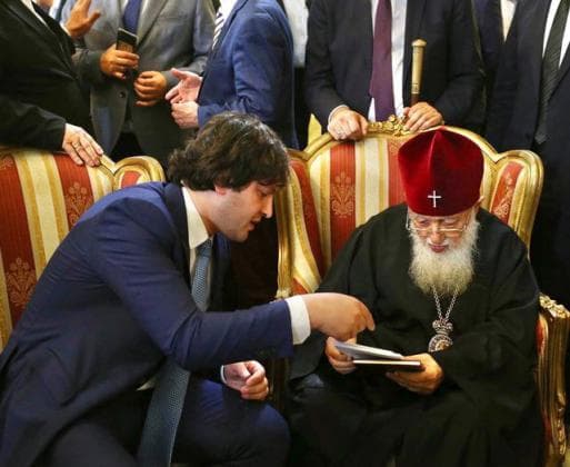 ირაკლი კობახიძე – ურწმუნოთა და უსამშობლოთა რამდენიმე თაობამ სცადა პატრიარქის ავტორიტეტს შეხებოდა, თუმცა მისი სიწმინდის წინაშე ყველა ეს მცდელობა უძლური აღმოჩნდა