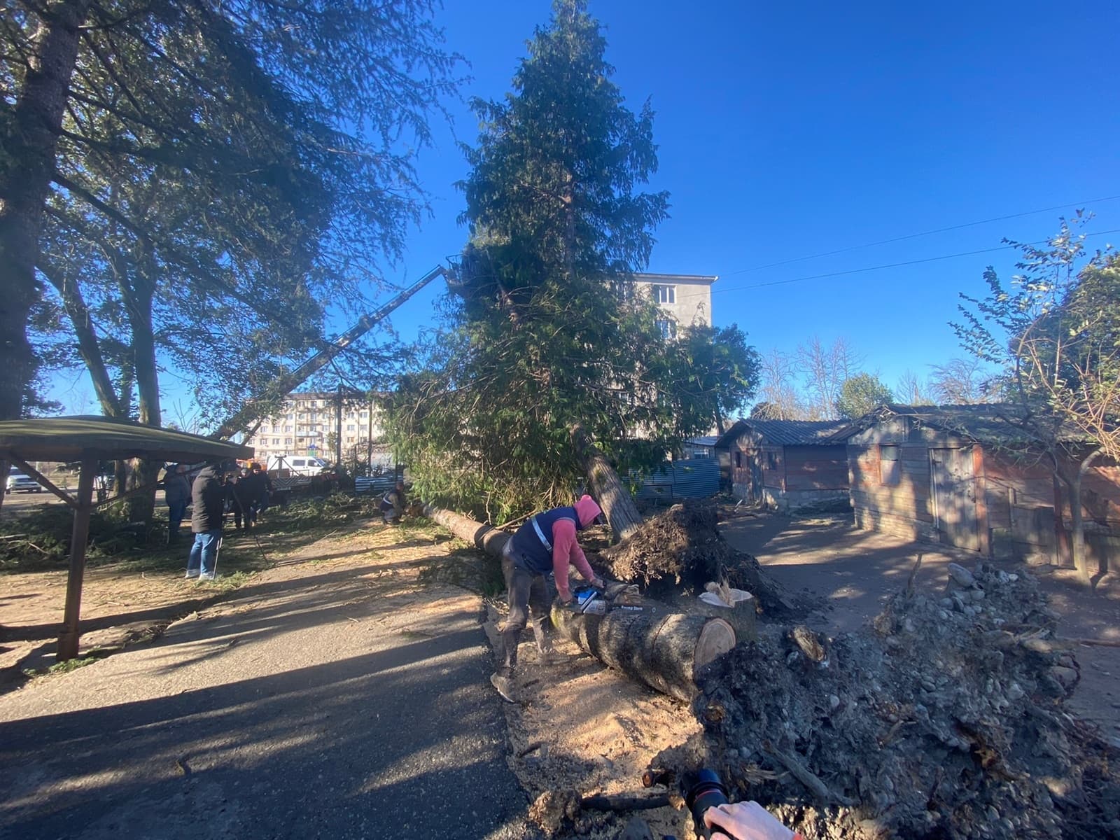 Frontnews image description