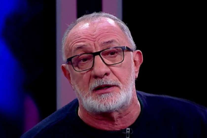 გოგა ხაინდრავა – რა ქნას უნიჭომ? “ხელოვნება” “თავისუფლება” მიაჯღაბნე გალერეის კედელზე და გმირი ხარ! შენნაირი უნიჭოებისთვის…