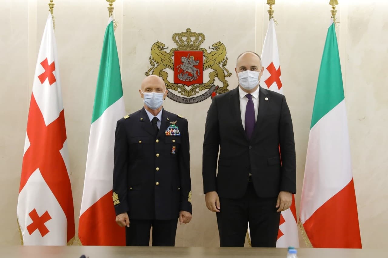 Frontnews image description