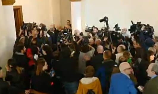 Frontnews image description