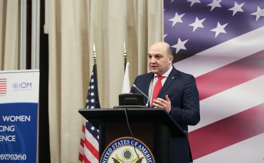 შს მინისტრის მოადგილემ კონფერენციის – “ქალები პოლიციაში“ გახსნით ღონისძიებაში მონაწილეობა მიიღო