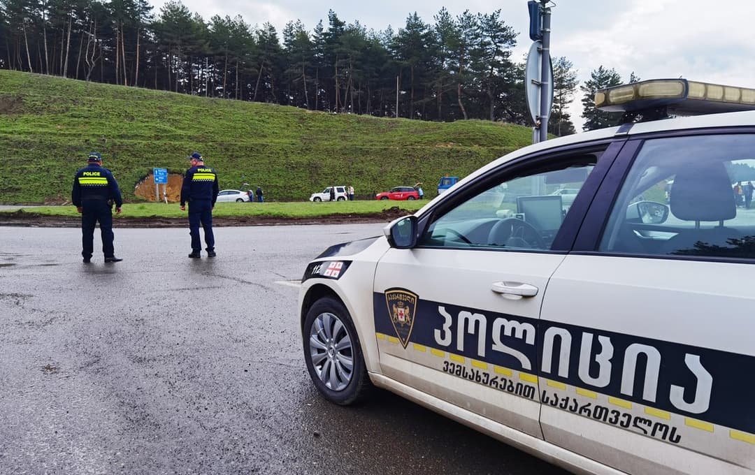 რიკოთის უღელტეხილზე საგზაო მოძრაობა ყველა სახის ტრანსპორტისთვის გაიხსნა