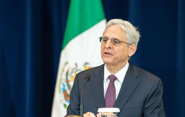 აშშ-ის გენერალური პროკურორი პენტაგონის საიდუმლო დოკუმენტების გავრცელებაში ეჭვმიტანილის დაკავებას ადასტურებს