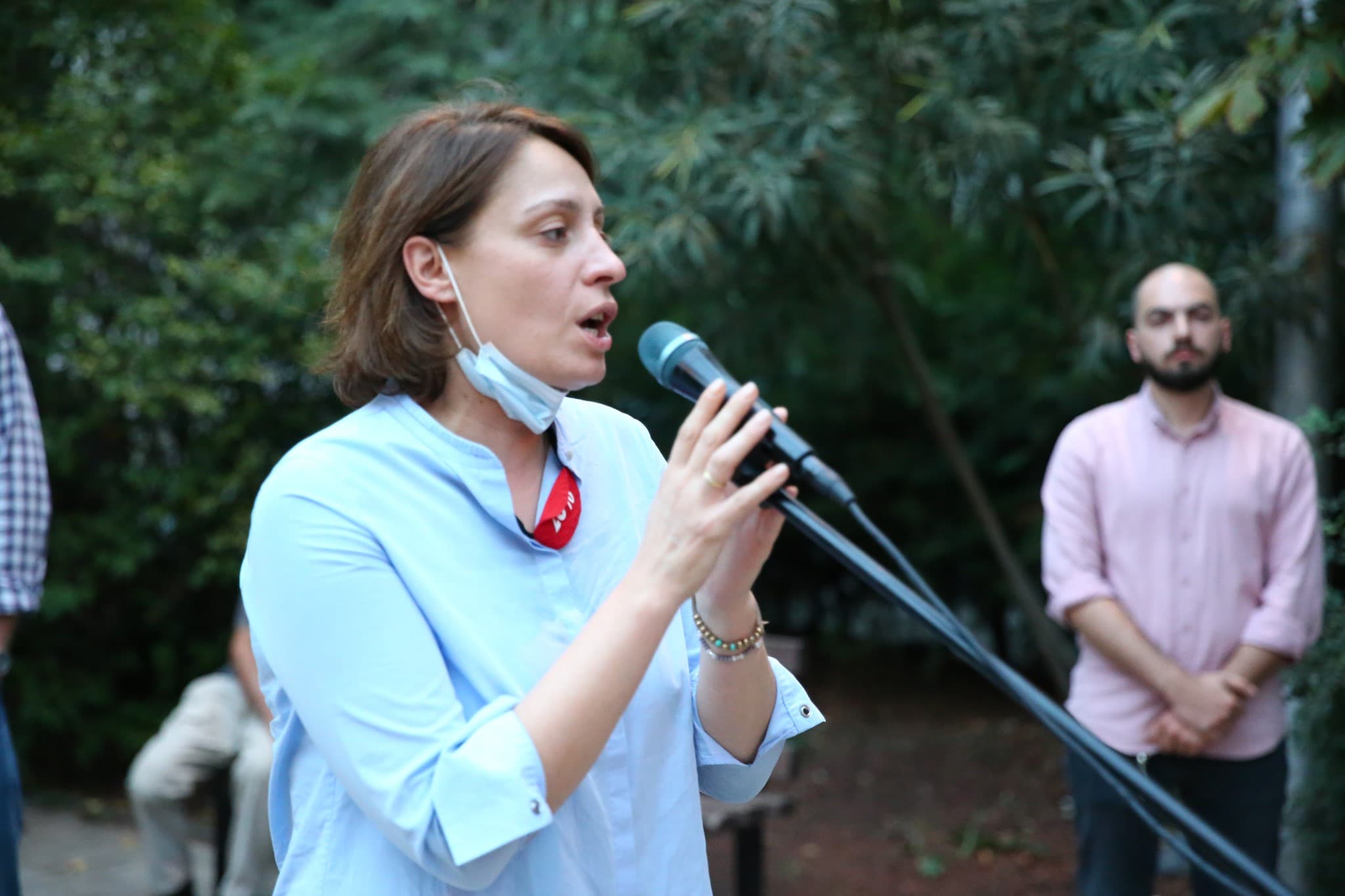 Frontnews image description