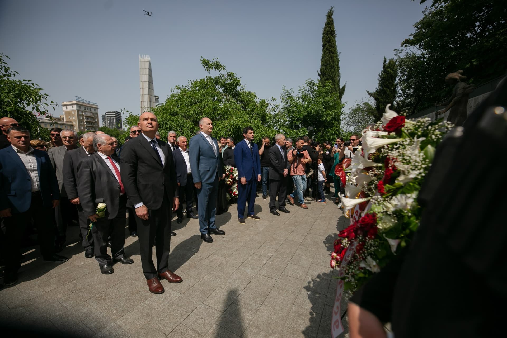 Frontnews image description