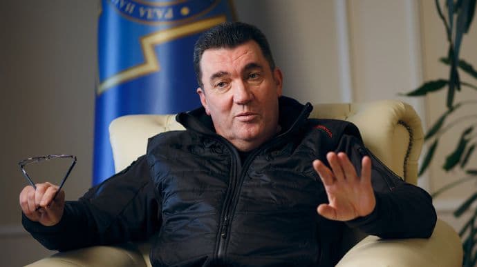 Frontnews image description