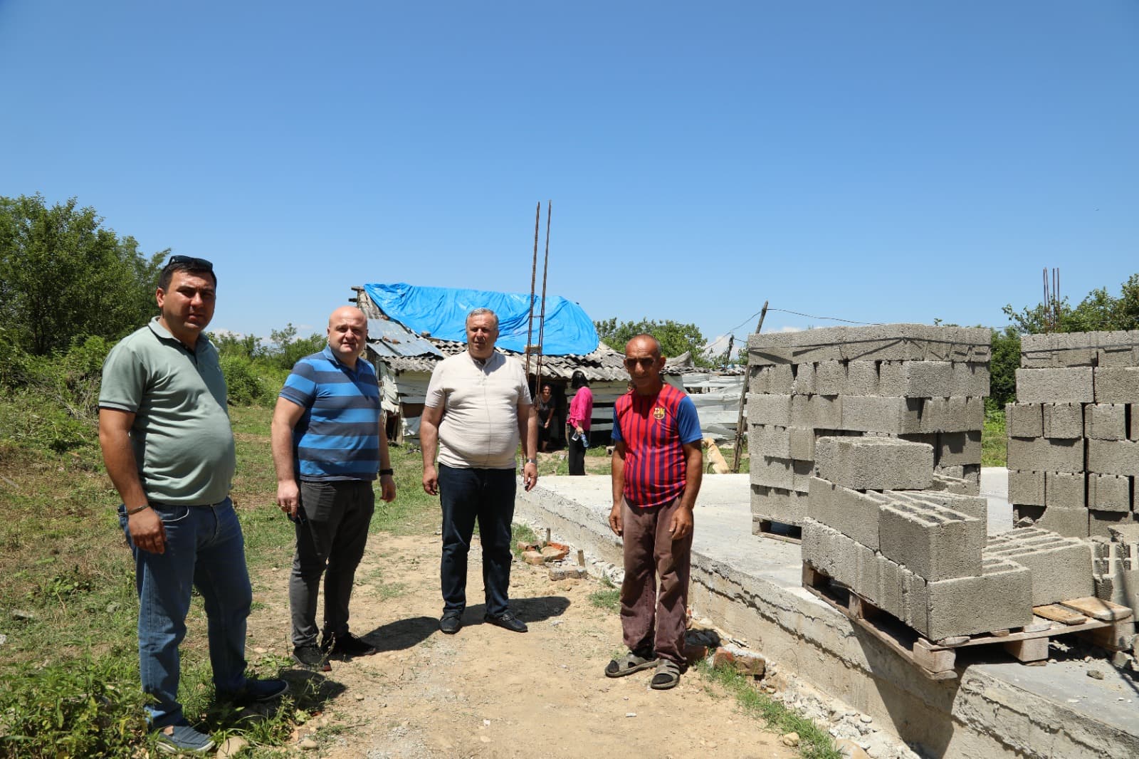 Frontnews image description