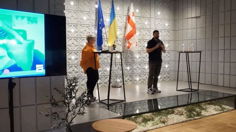 Frontnews image description