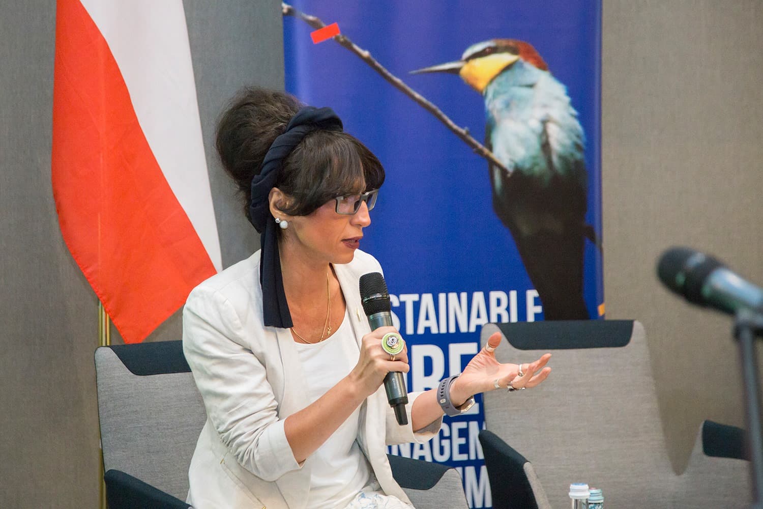 Frontnews image description