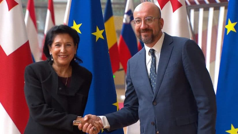 Frontnews image description