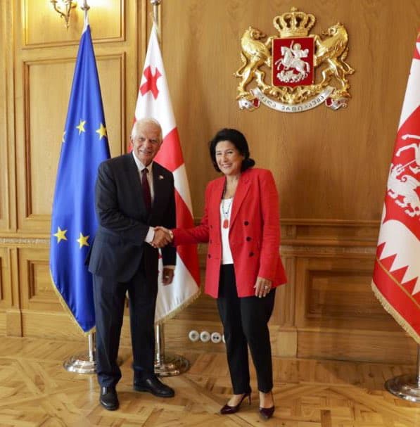 Frontnews image description