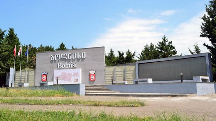 Frontnews image description