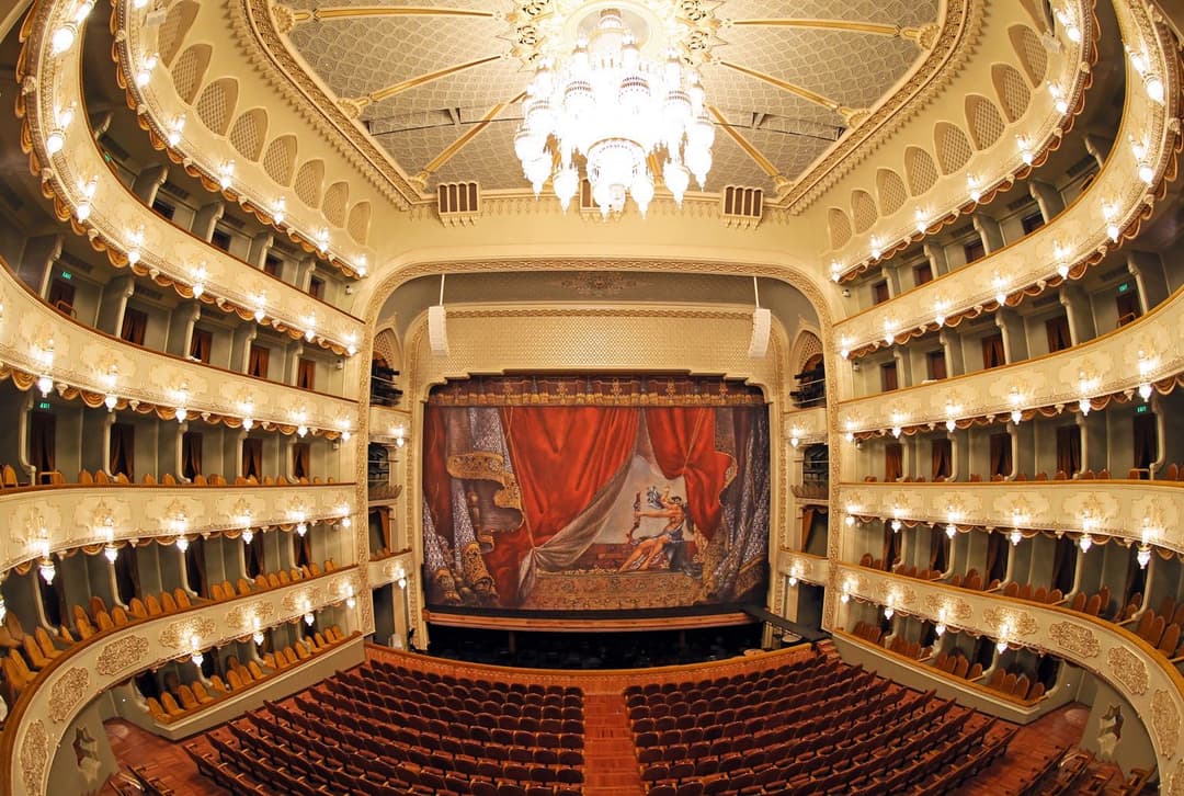 ოპერის თეატრის თანამშრომლების ნაწილი გაფიცულია