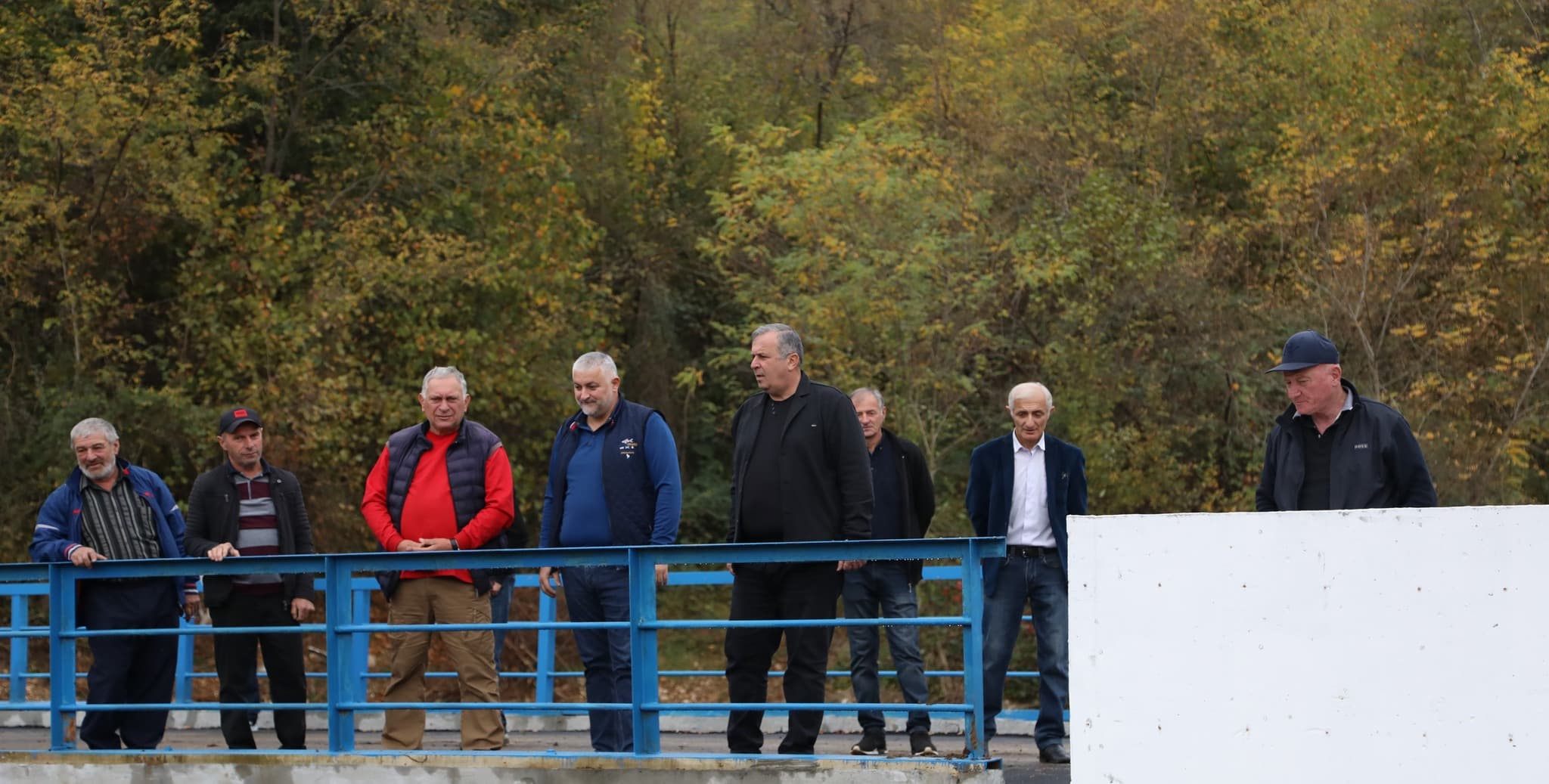 Frontnews image description