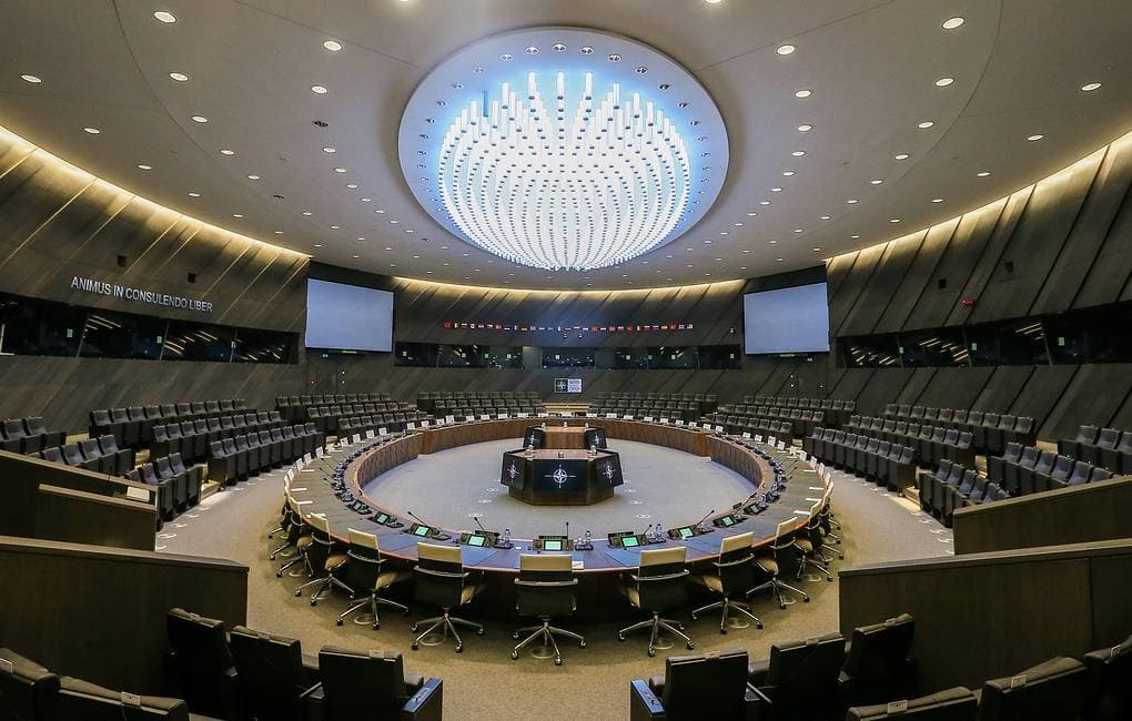 ნოემბრიდან რუსეთი ნატო-ში მუდმივი მისიის მუშაობას აჩერებს