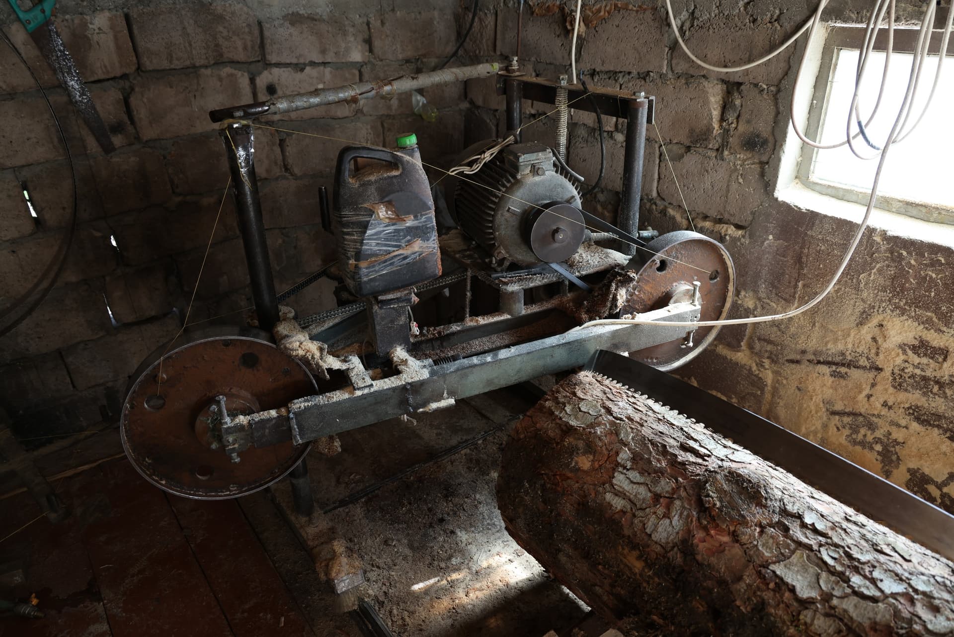 Frontnews image description