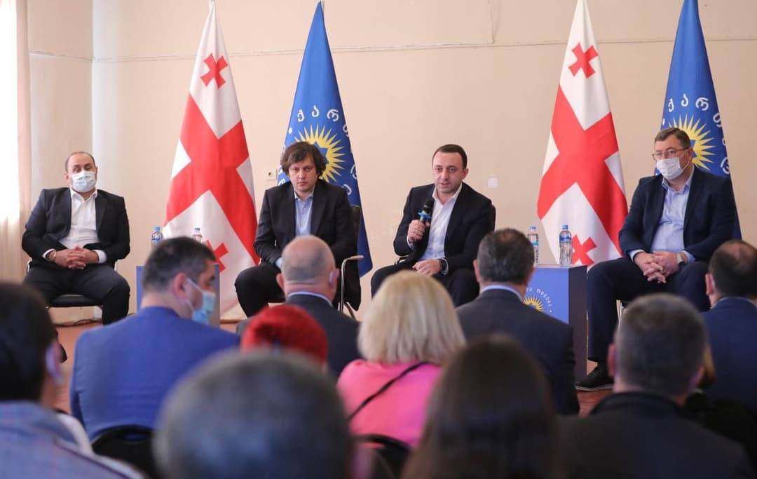 ირაკლი ღარიბაშვილმა და ირაკლი კობახიძემ მორიგი შეხვედრა ჩხოროწყუში გამართეს