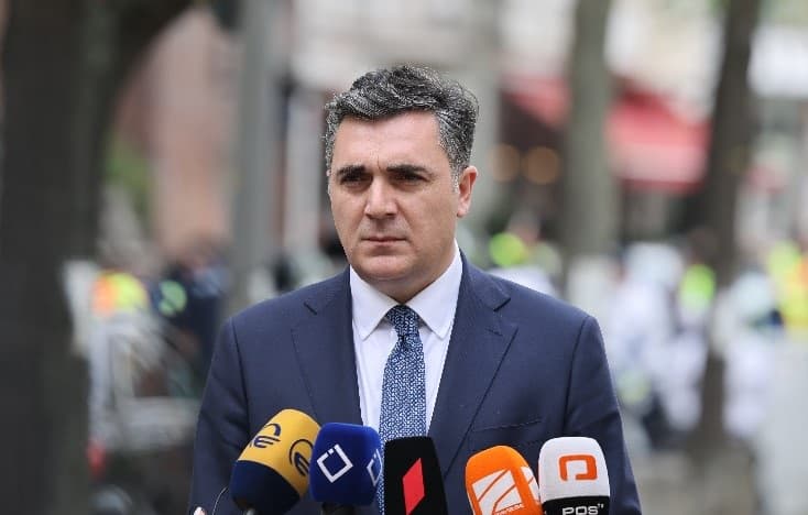 Frontnews image description