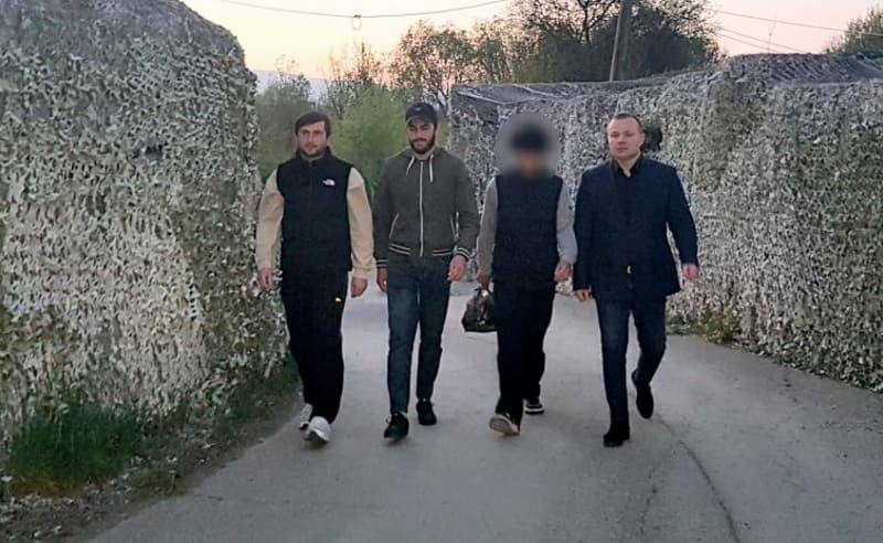 Frontnews image description