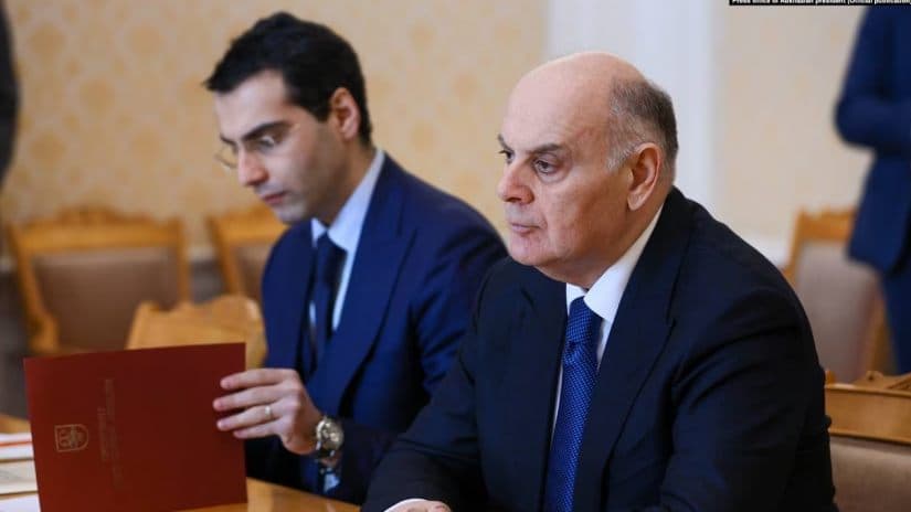 Frontnews image description