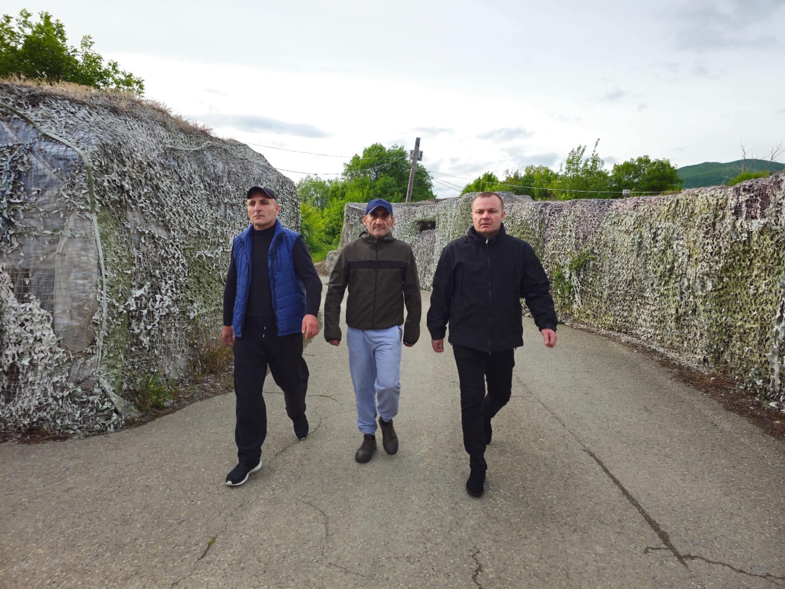 Frontnews image description