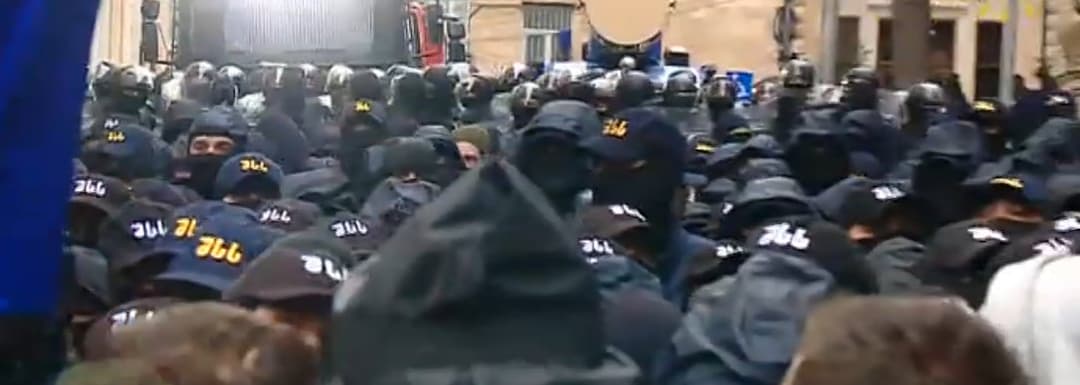 შსს – მოვუწოდებთ პარლამენტის მიმდებარე ტერიტორიაზე მყოფ პირებს, არ დაუშვან შესასვლელების ბლოკირება