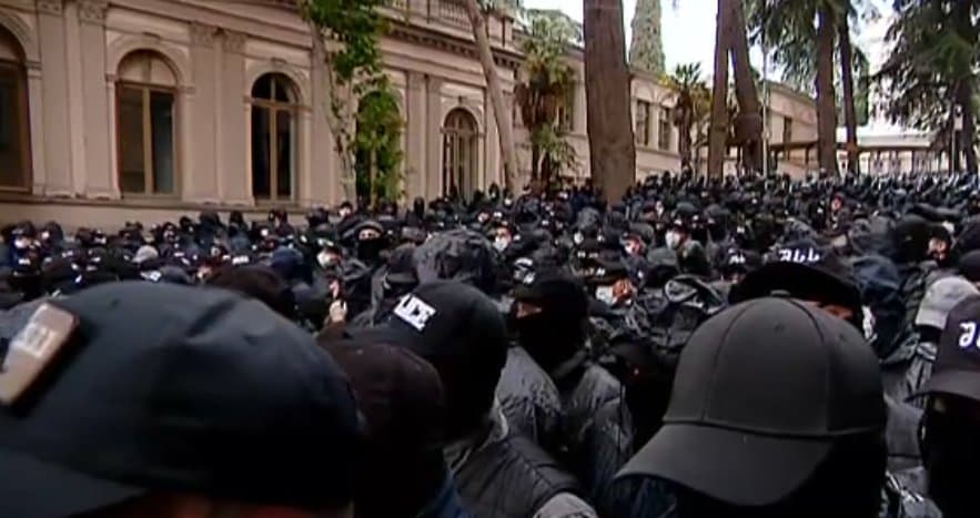 Frontnews image description