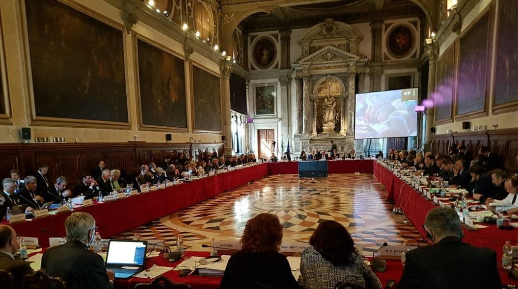 Opposition slams ruling party’s comments on Venice Commission opinion on transparency bill as “madness”, “treason”, ridiculous”