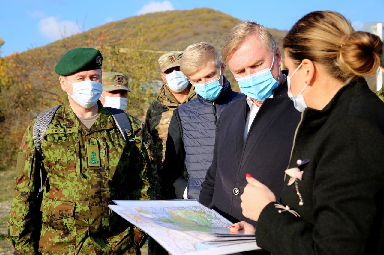 Frontnews image description