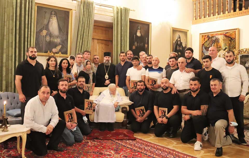 პატრიარქმა მოჭიდავეები დალოცა, რომლებიც ოლიმპიურ შეჯიბრებაზე მიემგზავრებიან