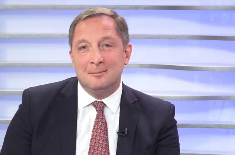 ალექსი პეტრიაშვილი – ჩვენს თვალწინ რუსეთის მითოლოგიური ძლიერების, უსაფრთხოებისა და ხელშეუხებლობის კიდევ ერთი სიმბოლო ჩამოიმსხვრა