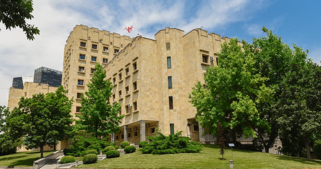 პროკურატურამ დიდი ოდენობით ქონების გამოძალვის ფაქტზე ერთ პირს ბრალდება წარუდგინა