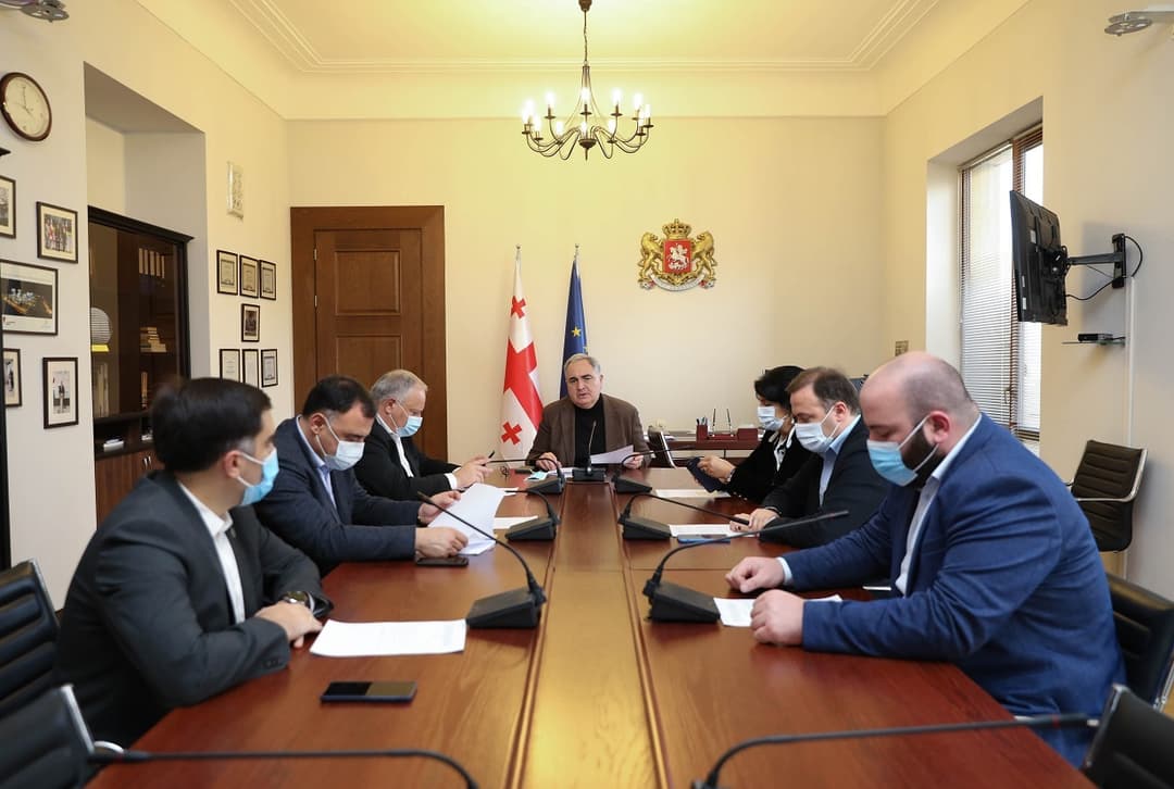 პარლამენტი საპენსიო სააგენტოს დამოუკიდებელ აუდიტორს 12 ნოემბრამდე შეარჩევს