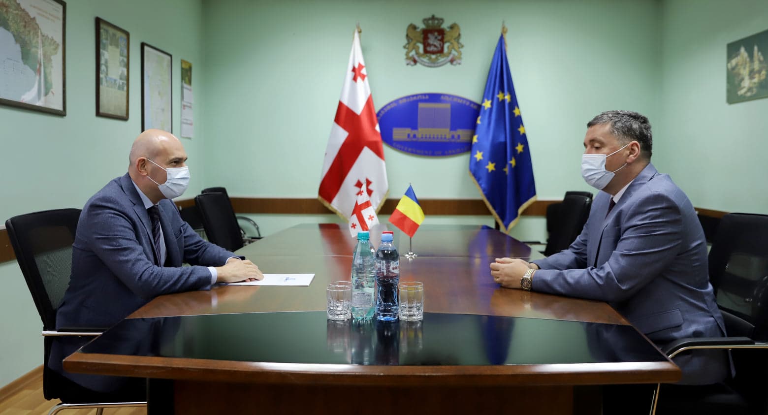 Frontnews image description