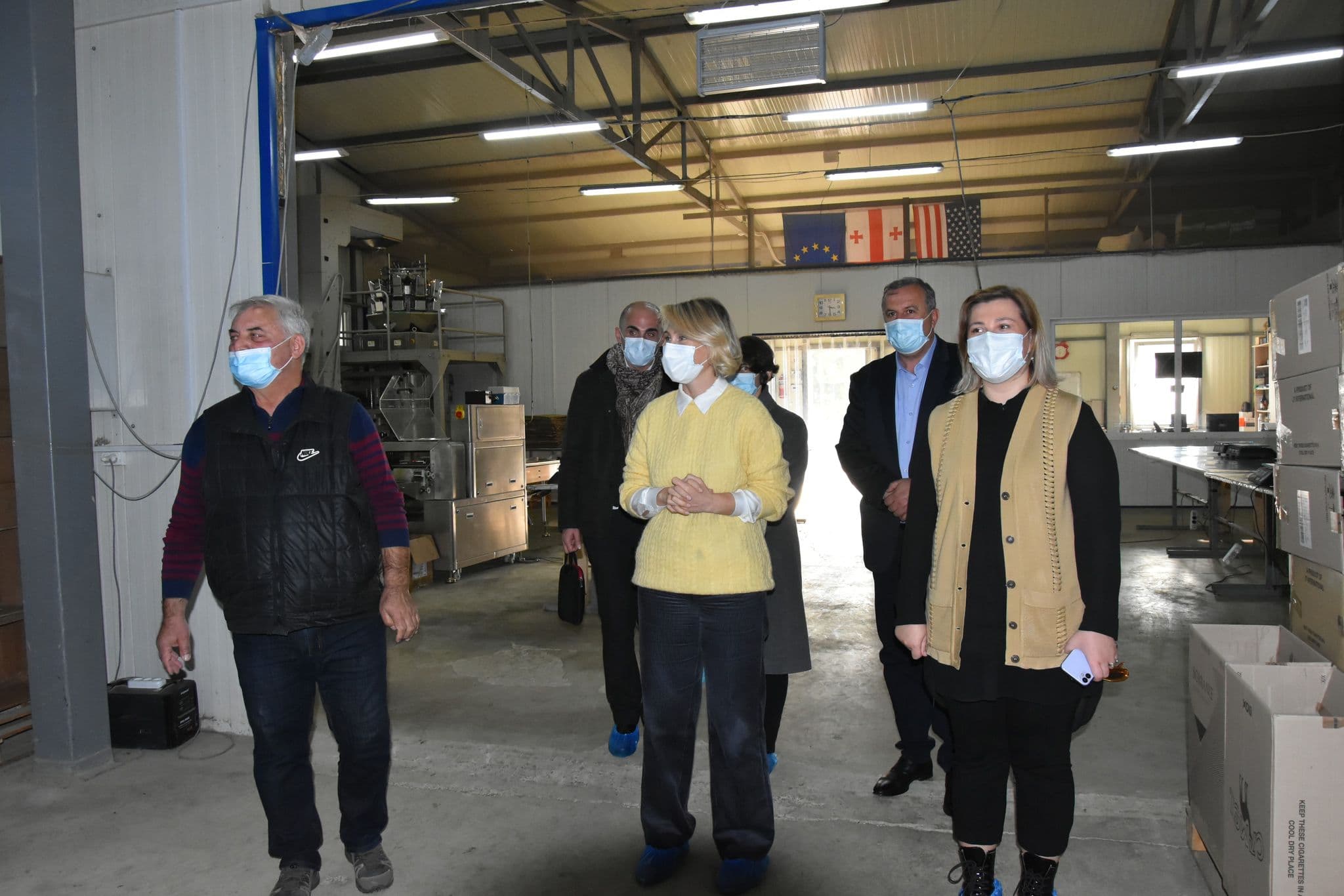 Frontnews image description