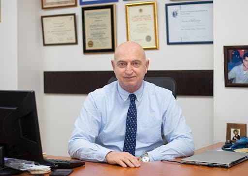 Frontnews image description