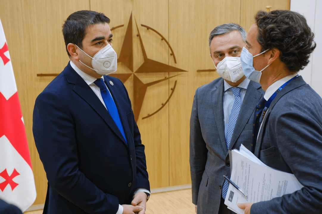 Frontnews image description