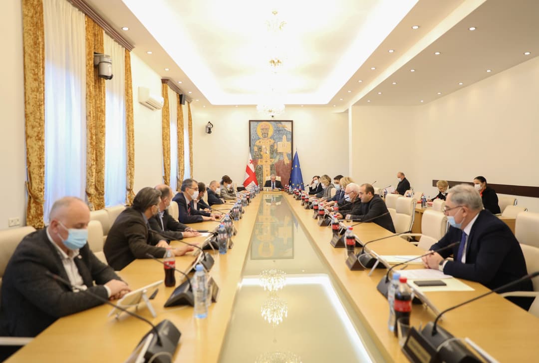 პარლამენტის ბრიფინგების დარბაზს მარო მაყაშვილის სახელი მიენიჭა