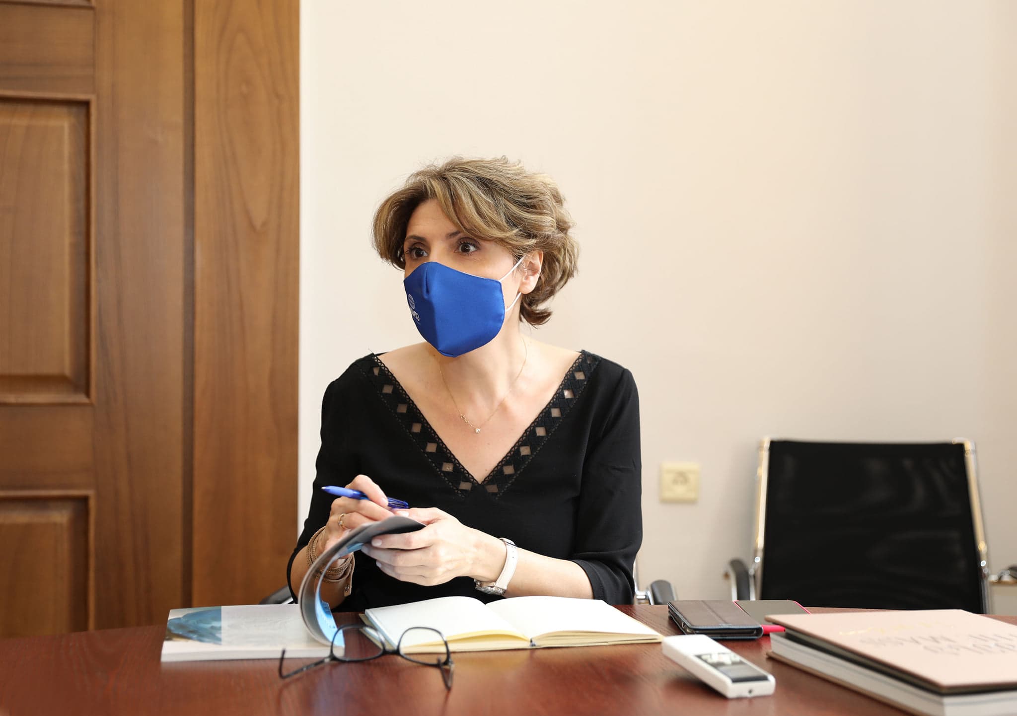 Frontnews image description