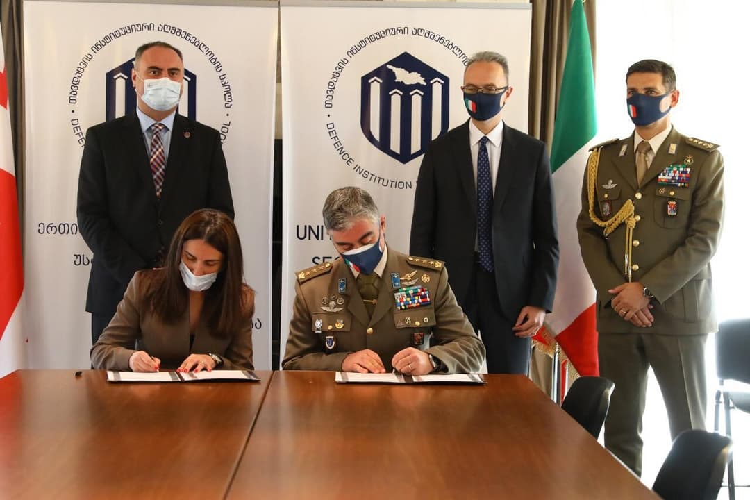 DIBS სკოლასა და იტალიის არმიის ცენტრს შორის ურთიერთთანამშრომლობის მემორანდუმი გაფორმდა