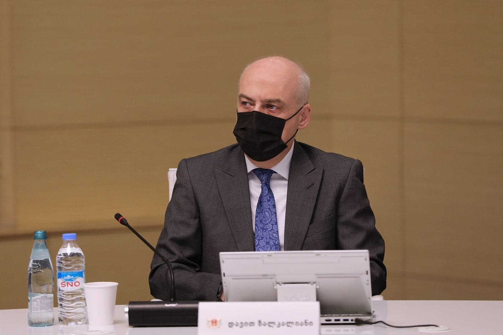 Frontnews image description