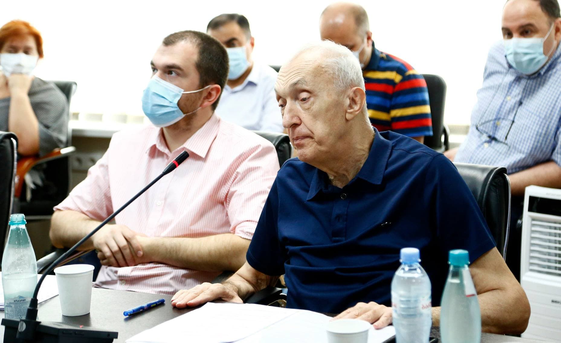 Frontnews image description