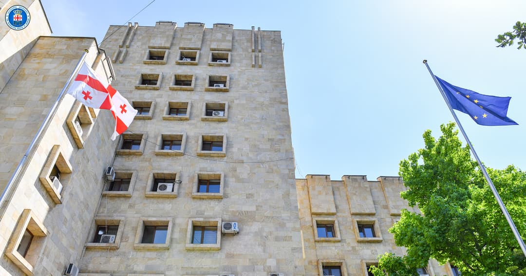 პროკურატურა – ბრალდებული ფიზიკური ძალადობით და ძალადობის მუქარით ბებიის მიმართ სისტემატურად ახორციელებდა სექსუალური ხასიათის სხვაგვარ ქმედებებს