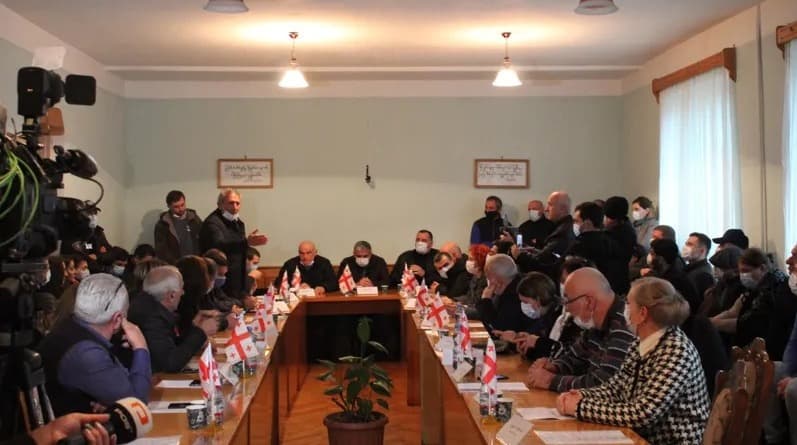 წალენჯიხაში საკრებულოს რიგით მეოთხე სხდომა ჩაიშალა