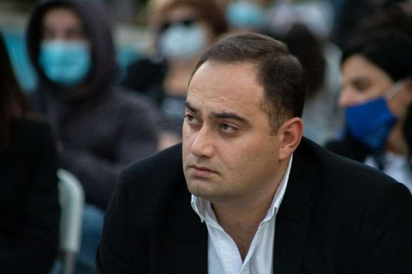 ზურაბ ქადაგიძე – რა დროშა მოგვცა მიშამაო იძახით უძველეს ქართულ დროშაზე და ისიც ბურჯანაძის ხელმოწერით ყოფილა დამტკიცებული