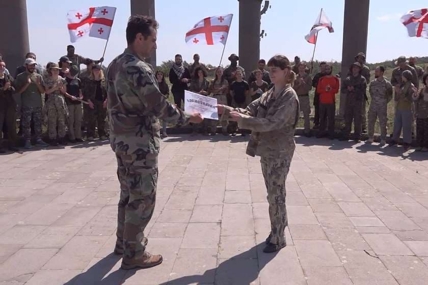 Frontnews image description